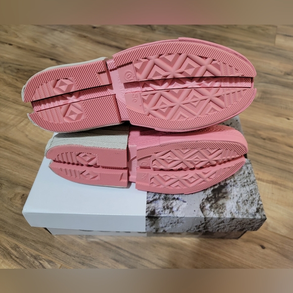 Converse Feng Chen Wang Size Men's 7.5, Women's 9.5 Unisex - Picture 4 of 15